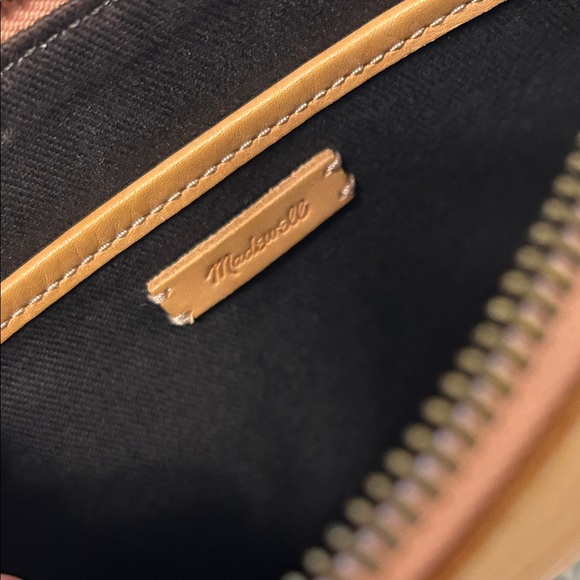 Madewell Tan Leather Crossbody Camera Bag - Picture 4 of 5